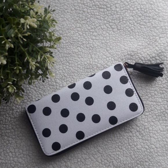 maurices wallet - Picture 1 of 4